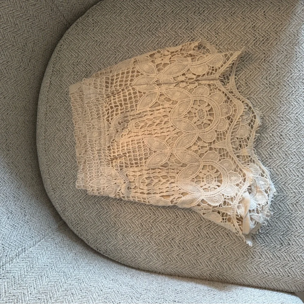 Express Lace Overlay Shorts in Beige